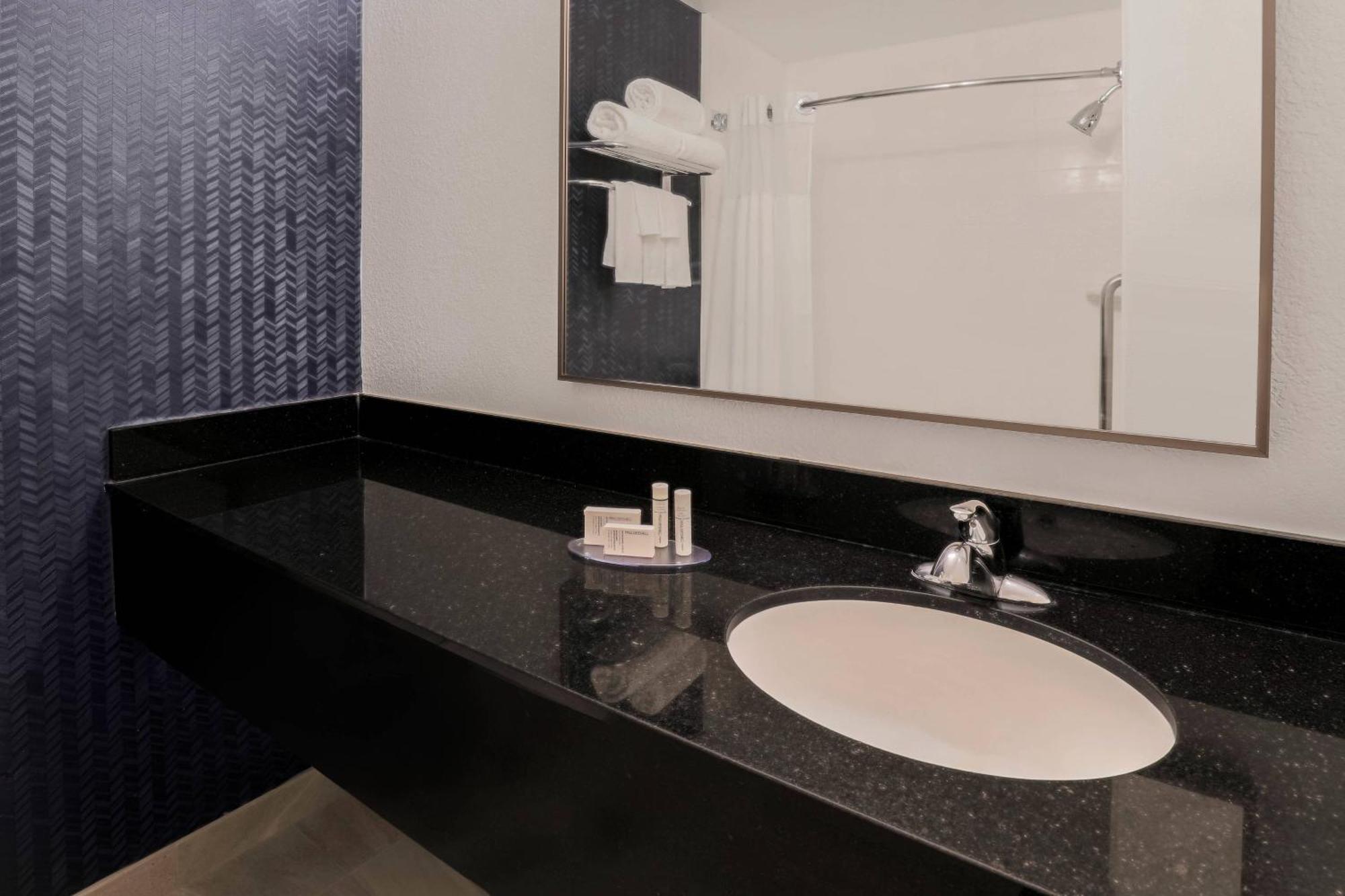 Fairfield Inn & Suites Houston Westchase Ngoại thất bức ảnh